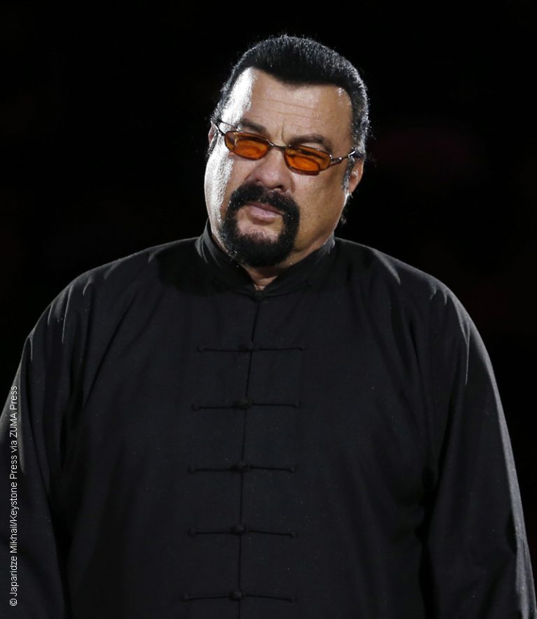 Steven Seagal Accused Of Sexual Harassment By Lisa Guerrero Celebrity Gossip And Movie News