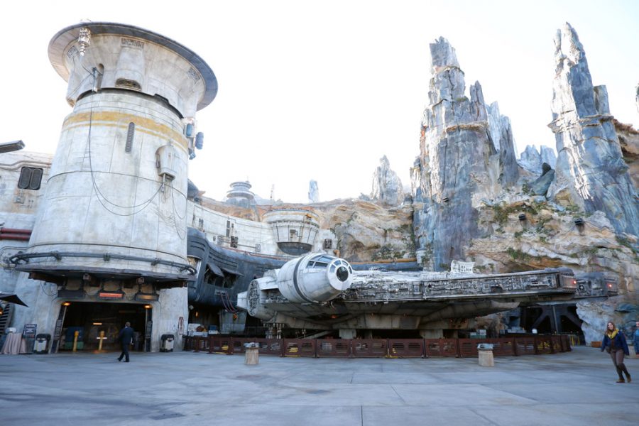 Millennium Falcon: Smugglers Run at Star Wars: Galaxy’s Edge ...