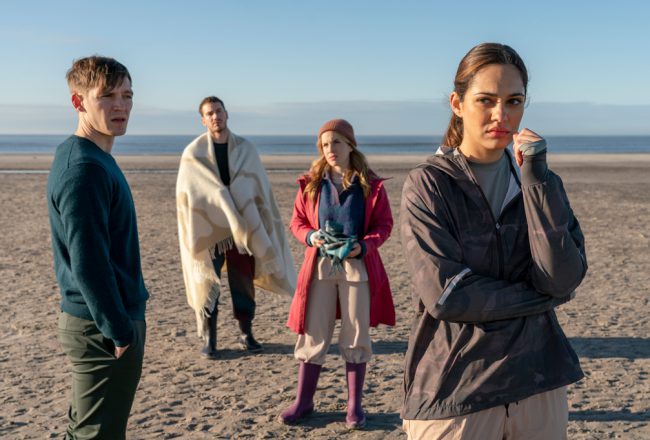 After their partner-swap experiment takes a turn, four friends arrive at a remote beach hut to face the fallout and purge themselves of deeper truths.