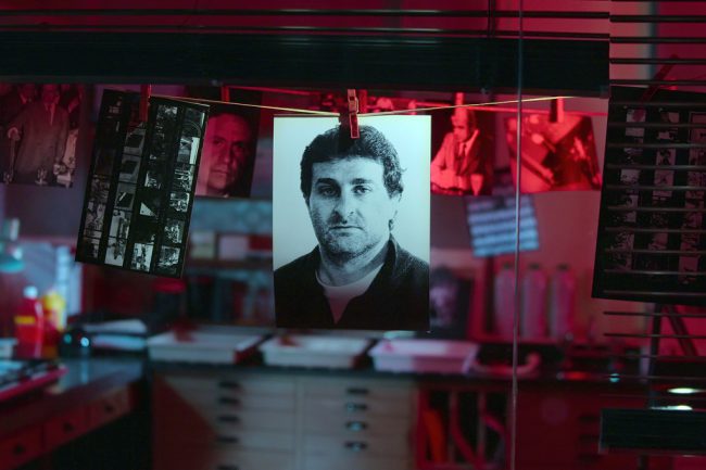 This documentary examines the murder of photojournalist José Luis Cabezas, a crime that shook Argentina and exposed a political and financial conspiracy.
